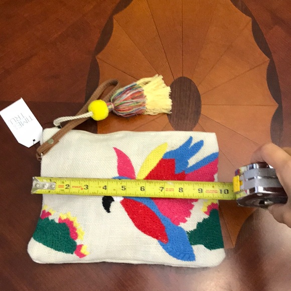 Embroidery pouch - Picture 4 of 4